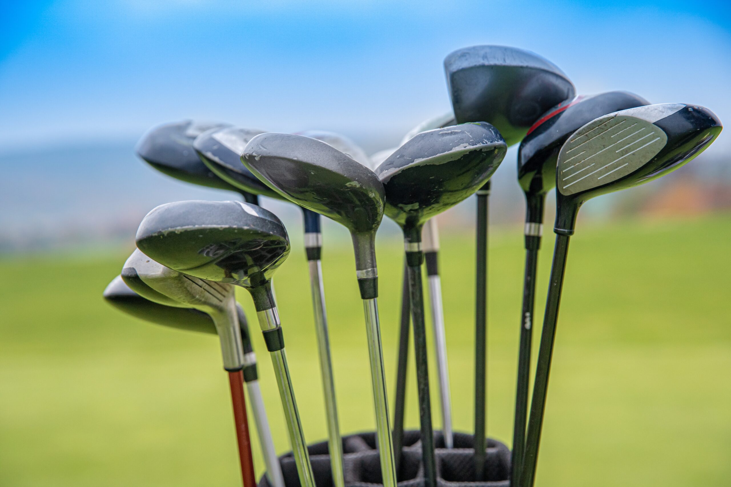 Wie finden Golfspieler das richtige und passende Eisen für sich. Foto: Edovideo via Envato
