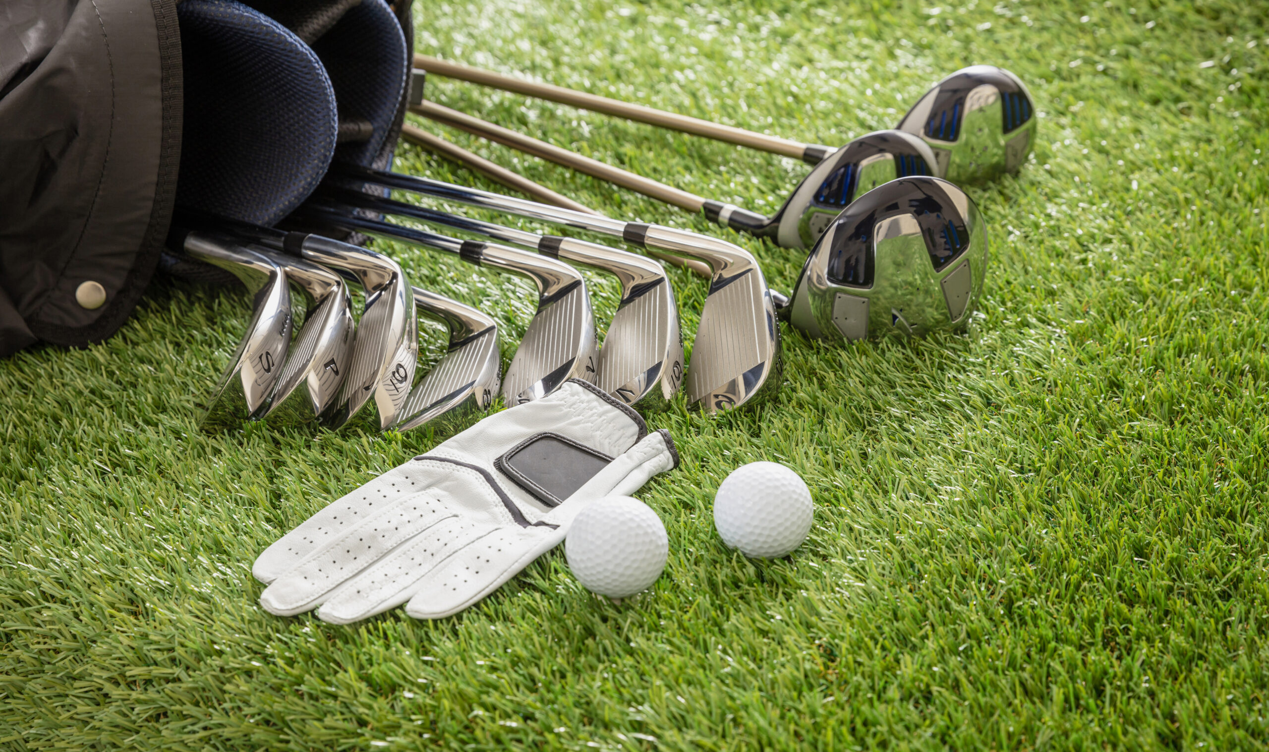 Tipps zur Pflege und Aufbewahrung von Golfschlägern. Foto: © Rawf8 /stock adobe